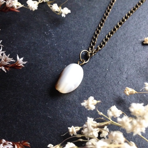 Tumbled Stone/Shell Pendant Necklace - Picture 3 of 6